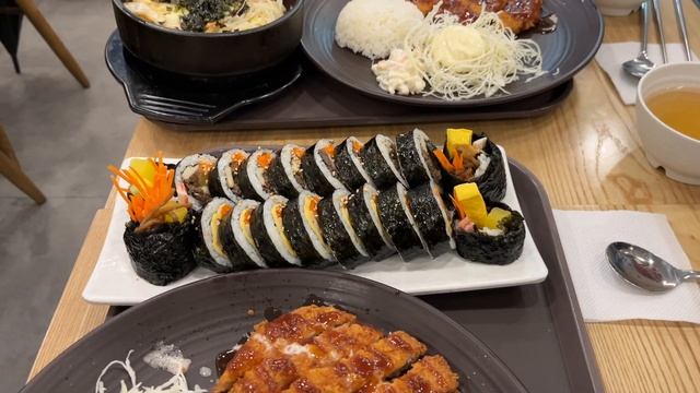 ПЯТЬ ДНЕЙ ИЗ СЕУЛА: ХАНБОКИ, ГАНГНАМ И КРИЧАЩИЕ КОРЕЙЦЫ / Заметки о Южной Корее 2023 смотреть онлайн