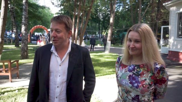 Выпускной в городской Ломоносовской школе: родители выпускника 2017 года Данилы Шкуланова смотреть онлайн