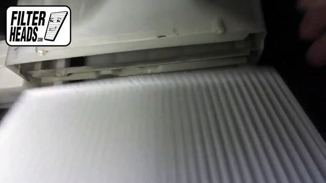 How to Replace Cabin Air Filter 2004 Volvo XC70 смотреть онлайн
