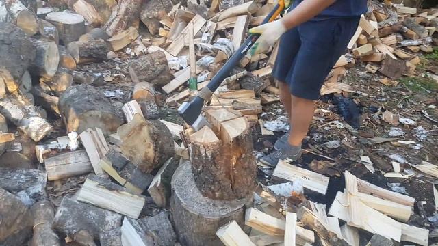 Обзор топора Fiskars X27