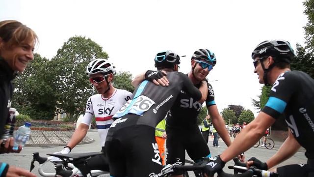 Stage 1 Post Race Interview - Elia Viviani смотреть онлайн