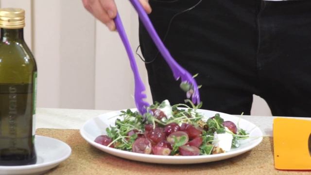 КАК СДЕЛАТЬ САЛАТ С ИСПОЛЬЗОВАНИЕМ МИКРОЗЕЛЕНИ смотреть онлайн