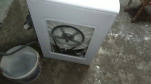 Не выходит на отжим стиральная машина Candy