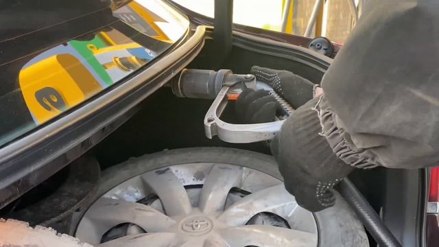 Впервые заправляем машину газом смотреть онлайн