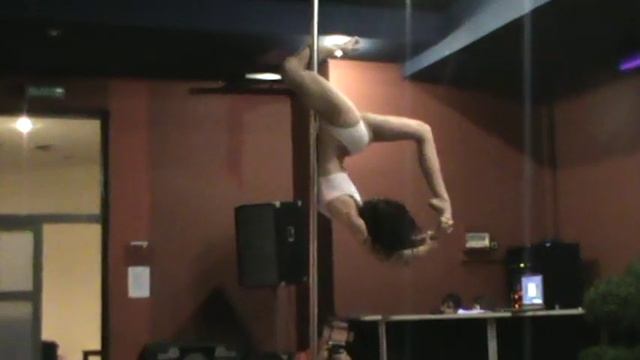 Танцы на пилоне Enrique Iglesias pole dance смотреть онлайн