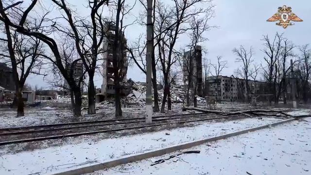 Мирные жители Авдеевки встречают русских воинов!