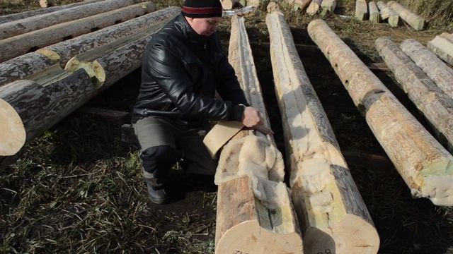 Межвенцовый утеплитель AVATERM в срубе с полукруглыми пазами и чашами смотреть онлайн