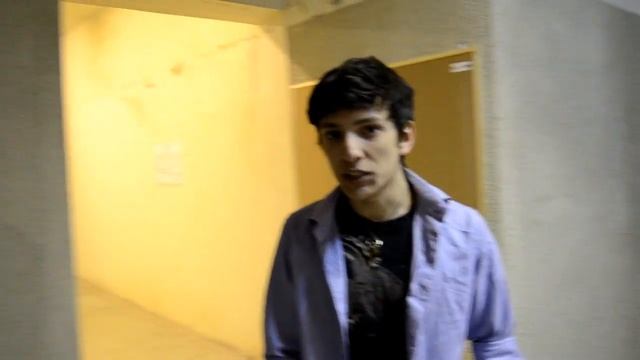 Реальное произношение букв V и B