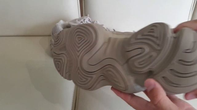 Adidas Yeezy 500 Taupe Light обзор Самые красивые изи! смотреть онлайн
