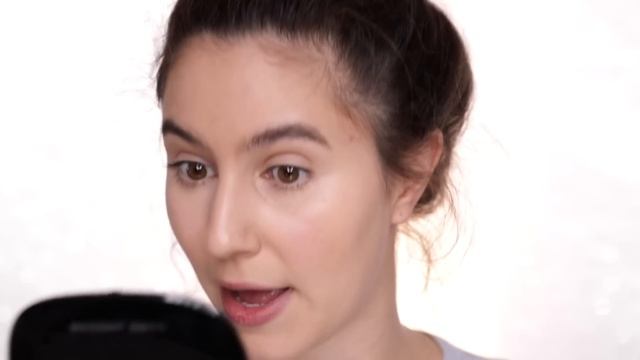 NARS Soft Matte Complete Concealer VS Tarte Shape Tape | Karima McKimmie смотреть онлайн