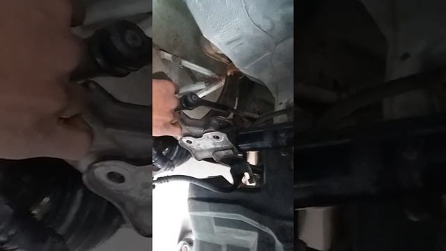 Desarmado de la suspension delantera.(Nissan AD). смотреть онлайн