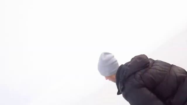 на коньках на море.мариуполь смотреть онлайн