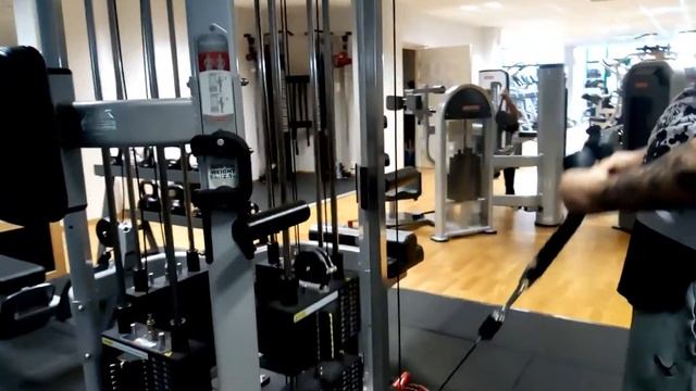 Ironbolik - Biceps 27 Kilos