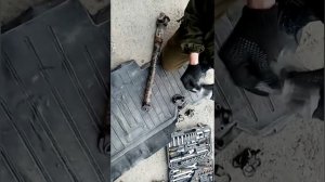 Ремонтируем соболь.. Меняем крестовину кардана!!!!
