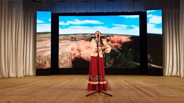 Алена Елихина с песней "Кнопочки баянные" смотреть онлайн