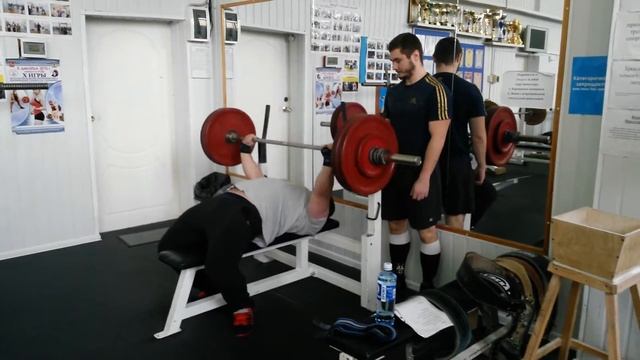 07.02.16 жим 135кг на 20 смотреть онлайн