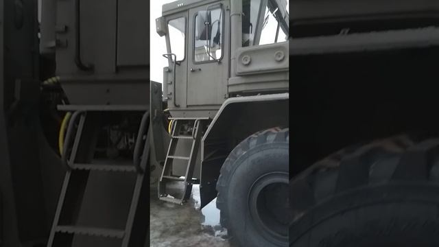 Армейский трактор. смотреть онлайн