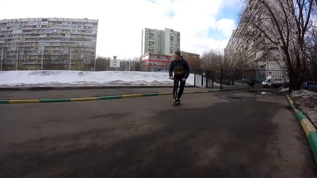Tailwhip on scooter смотреть онлайн