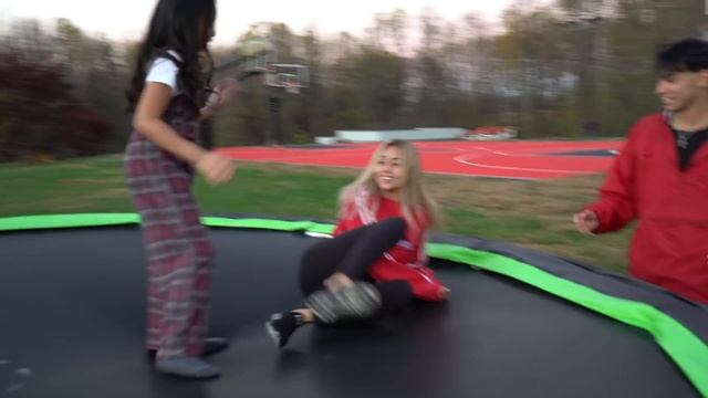 Being PDA With Girlfriend In FRONT Of LITTLE SISTER To See How She Reacts | Lucas and Marcus смотреть онлайн