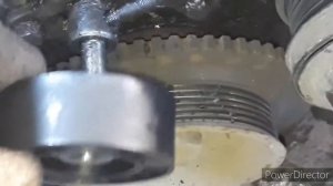 как заменить ролик натяжителя ремня генератора