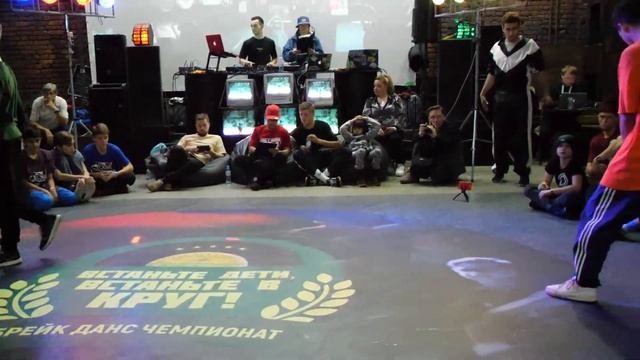 отбор profi - bboy Method Ed vs Lil Step Челябинск - ВДВ круг | Russia Battle Pro 2018 смотреть онлайн