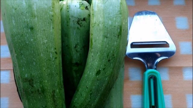 ЗАКУСКА ИЗ КАБАЧКОВ! В МЕДОВО ЧЕСНОЧНОМ МАРИНАДЕ смотреть онлайн