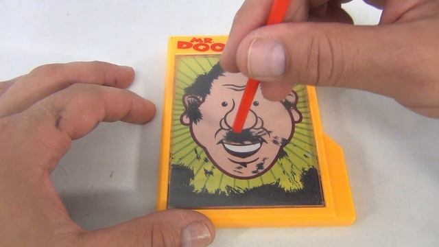 Mr. Doodleface Magnetic Face Hair Drawing Toy смотреть онлайн