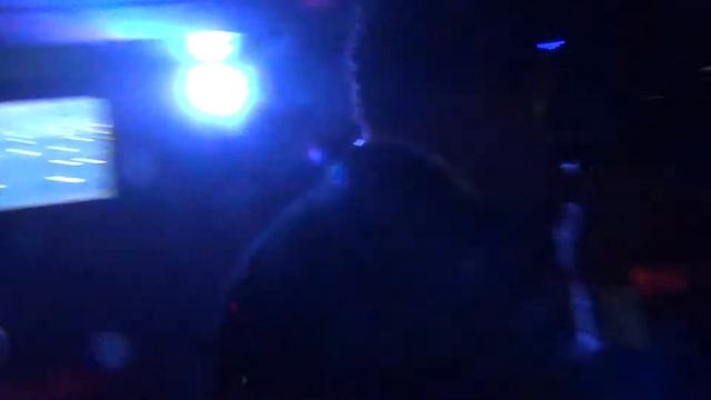 Abel Fernandez в Red Black Se te pego смотреть онлайн