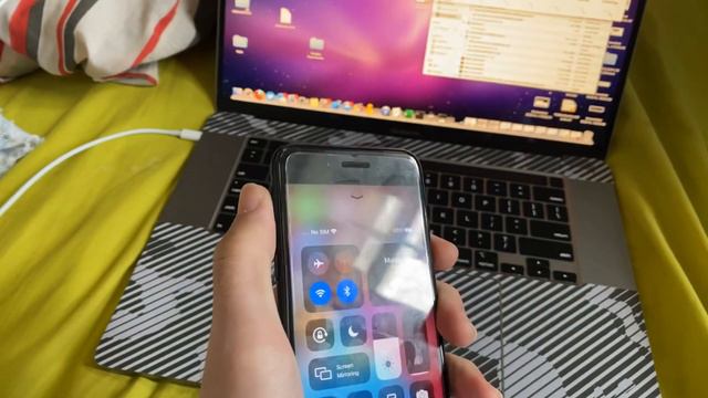 How To Screen Record on iPhone 7 [EASY] смотреть онлайн