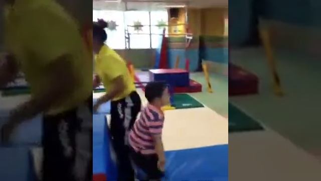 Somersault @ Little Gym смотреть онлайн