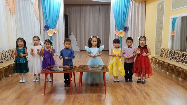 «Озорная полька» музыка Н.Веросокиной, возраст 4 года. Номинация Коллективное музицирование смотреть онлайн