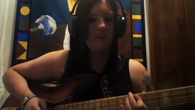 Seven Wonders-Fleetwood Mac Bass Cover смотреть онлайн
