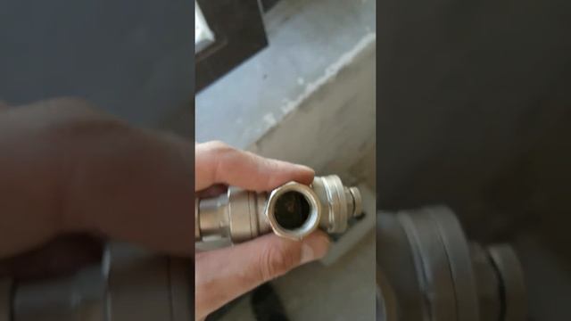 Дефектный редуктор давления смотреть онлайн