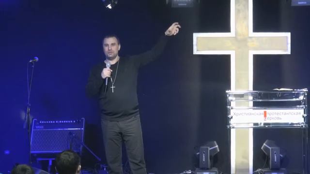 Что нам не даёт быть (Александр Москалев) смотреть онлайн