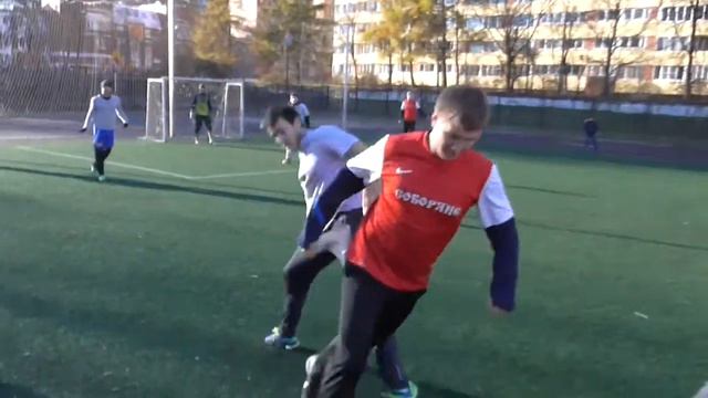 02.11.2014. Чемпионат ХФЛ. Соборяне - Логос 1 тайм смотреть онлайн