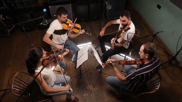 Composition by Arto Tuncboyaciyan Circles no.1 for Violins смотреть онлайн