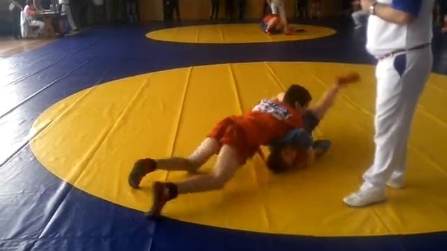 Аветян Эдгар Первенство новосибирской области по самбо 1999-2000год смотреть онлайн