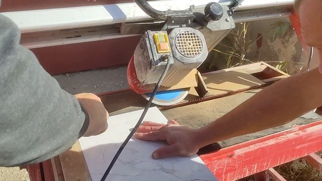 Работа мокрореза под углом 45. Аренда плиткореза в Симферополе, доставка по Крыму смотреть онлайн