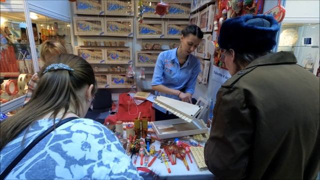 Москва. На выставке "Ладья - весенняя фантазия" 5.03.2019 在莫斯科的展覽 смотреть онлайн