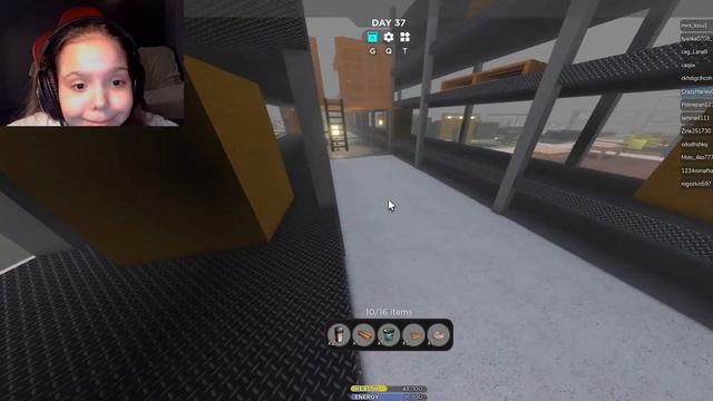 Играю в SCP 3008 [2.7] Бесконечная Икея. Обновление в Роблокс! смотреть онлайн