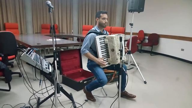 Fiudedda suonata da Ignazio Mura смотреть онлайн
