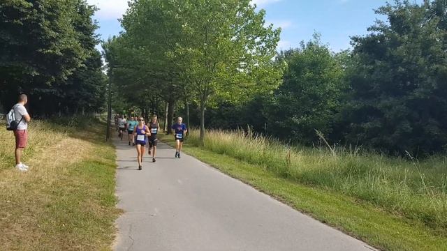 Course de l'espace 2019: passage au 2ème km смотреть онлайн