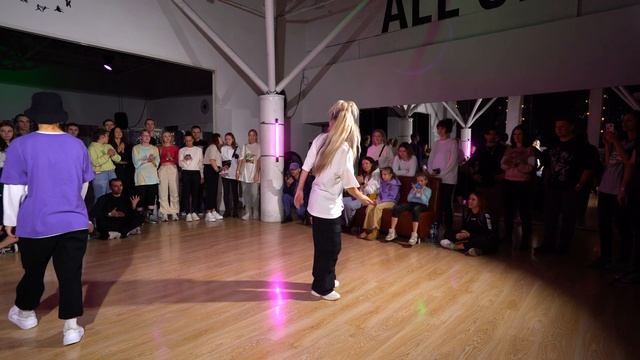 Shuffle/cutting shapes battle. Категория бегинерс, финал. Кто победил? Пишите в комментариях! смотреть онлайн