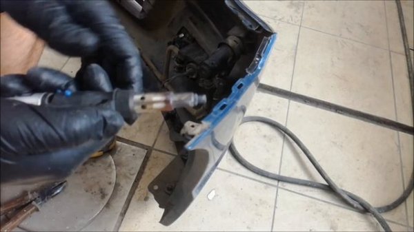 Пайка тонкого пластика, замки крепления бампера