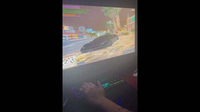 УЧИТ ЖЕНУ ИГРАТЬ В ГТА / r0xieee смотреть онлайн