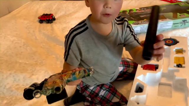 Новые игрушки/Обзор машинки🚗Разбор игрушечного автомата смотреть онлайн