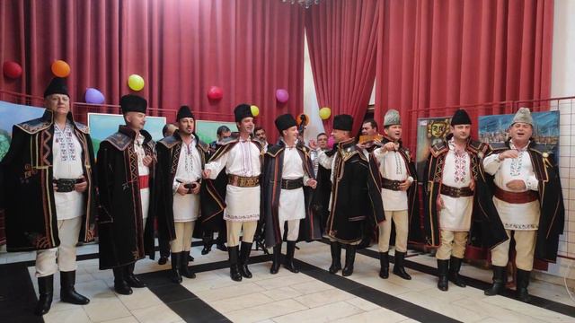 Вокально-инструментальный ансамбль г. Александрия (Румыния) -выступление на открытии выставки смотреть онлайн