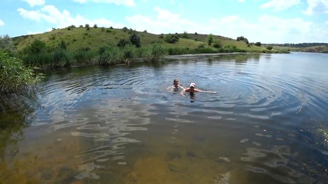 ВЛОГ//20 июня//ОТДЫХАЕМ НА ДАЧЕ//ЕДЕМ НА РЕЧКУ КУПАТЬСЯ//ЛЕНА ГОТОВИТ ОЛАДЬИ С ВИШНЯМИ смотреть онлайн