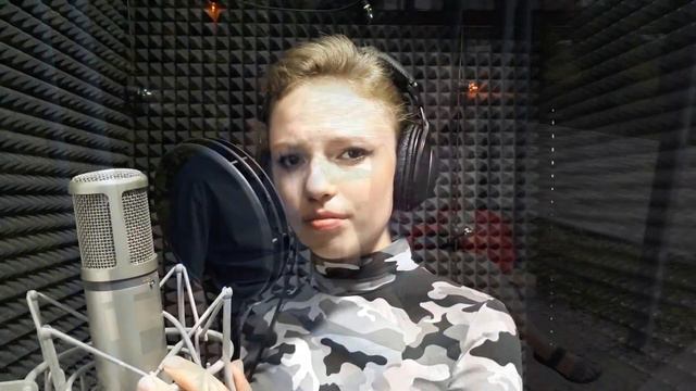 Анна Сенцова кавер песни "Ненавижу-Обожаю" смотреть онлайн