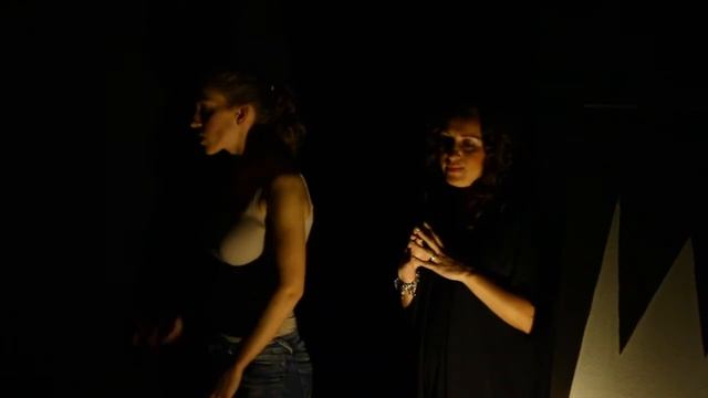 "Бизнес Роддом" представляет спектакль Натальи Легковой "Март" смотреть онлайн